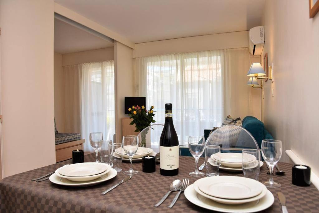 Les Rivages 2P Terrasse Parking Apartment ม็องตง ภายนอก รูปภาพ