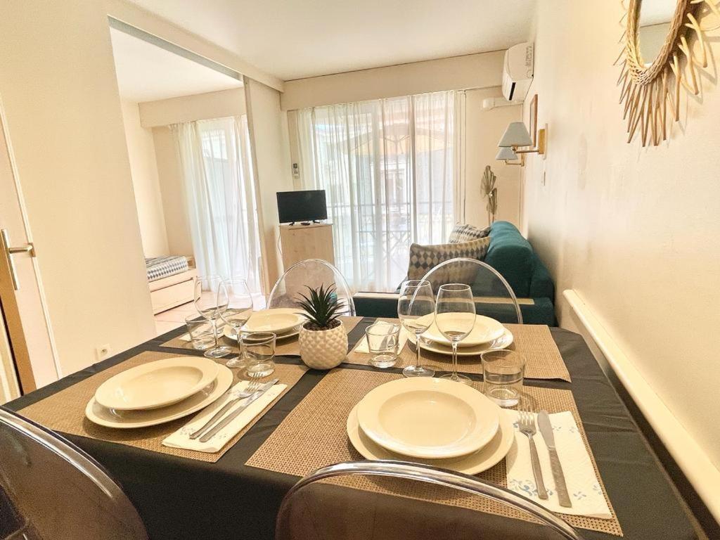 Les Rivages 2P Terrasse Parking Apartment ม็องตง ภายนอก รูปภาพ