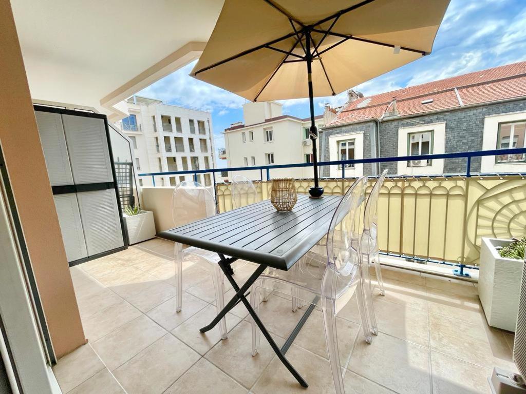 Les Rivages 2P Terrasse Parking Apartment ม็องตง ภายนอก รูปภาพ