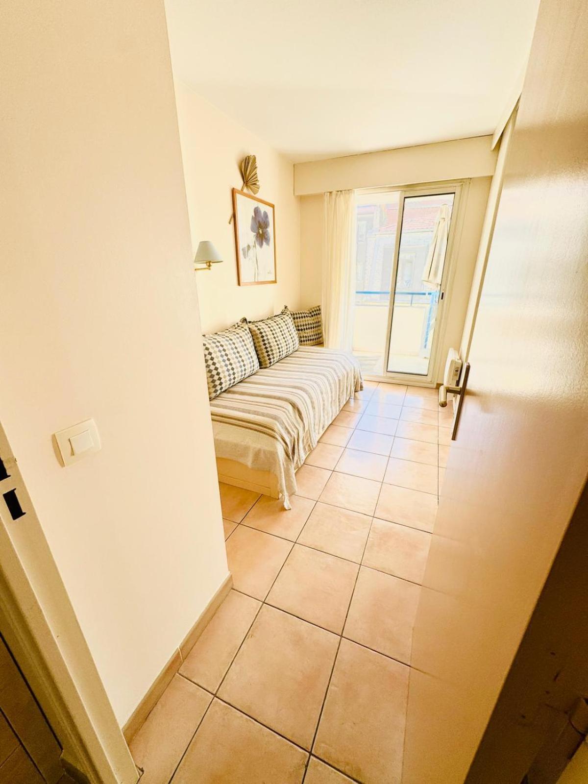 Les Rivages 2P Terrasse Parking Apartment ม็องตง ภายนอก รูปภาพ